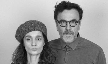 Претстава „Љубовни писма“ со Игор Ангелов и Верица Недеска