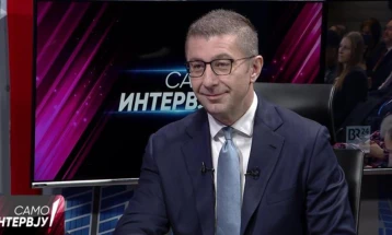 Мицкоски: Постои опција за нас за членство во ЕУ во 2027, врзано е за Украина, но без право на глас