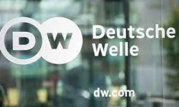 Дојче Веле ги намалува програмите и работните места поради намалување на државното финансирање