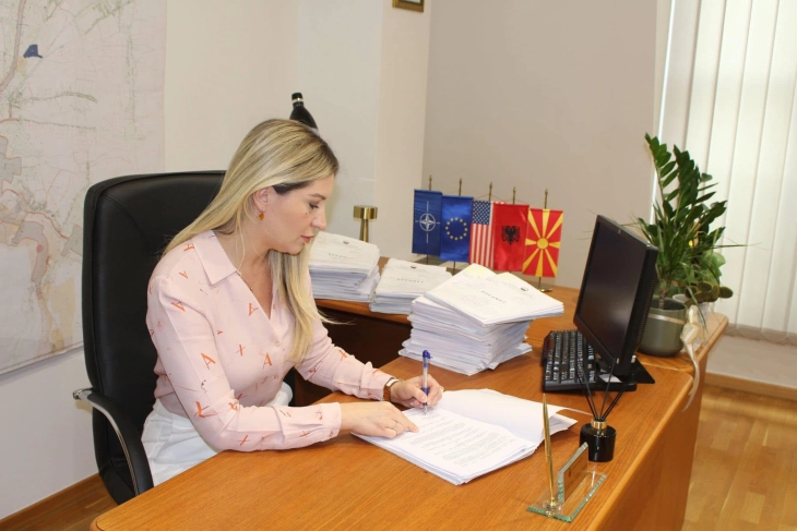 Zekolli Shaqiri: Ka mbaruar procedura e tenderimit për ndërtimin e pjesës së dytë të autostradës Shkup- Bllacë