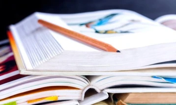 Vëllimi i parë i fjalorit etimologjik – vepër kapitale për gjuhën maqedonase e realizuar me mbështetje buxhetore, do të rriten mjetet për shkencë