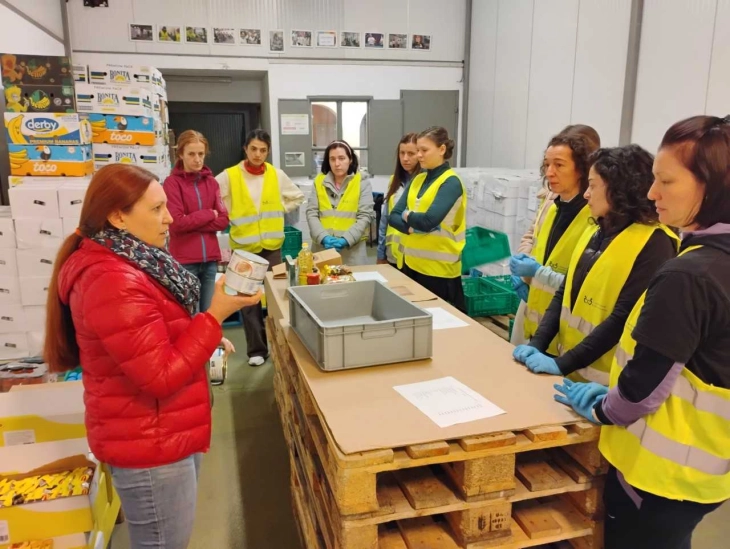 Искористувањето на вишокот, но исправна храна треба да биде приоритет-за намалување на расипништвото и како социјална политика, според БХБ