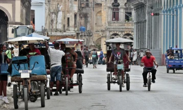 Кубански советници за безбедност и лекари ја напуштаат Венецуела, додека владата на Делси Родригез се соочува со притисок од САД