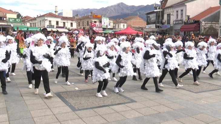 Со детскиот карневал, во Прилеп почнаа карневалските свечености за „Прочка 2026“