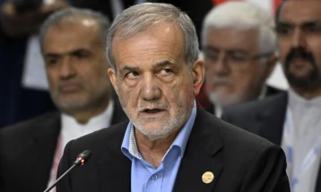 Пезешкијан: Иран нема да попушти под притисокот за време на преговорите со САД