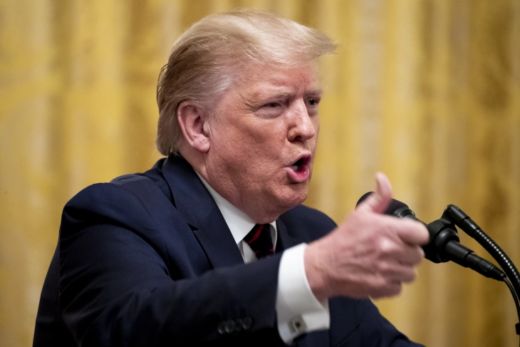 Трамп најави дека ќе испрати болнички брод во Гренланд