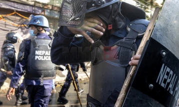Një autobus bie në lumë në Nepal, të paktën 18 të vdekur