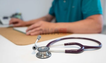 Dyfishohet numri i mjekëve të huaj në Gjermani në dekadën e fundit