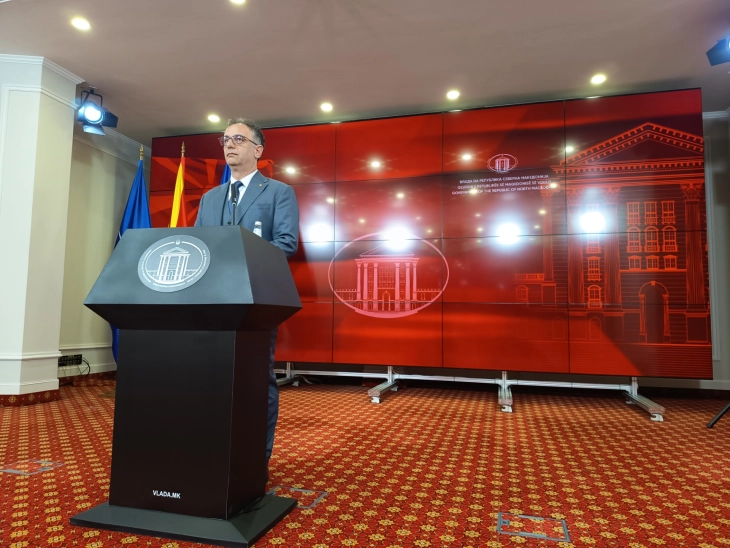 Алиу: Одземени лиценците на шест компании што одгледуваат марихуана за медицински цели поради констатирани недоследности