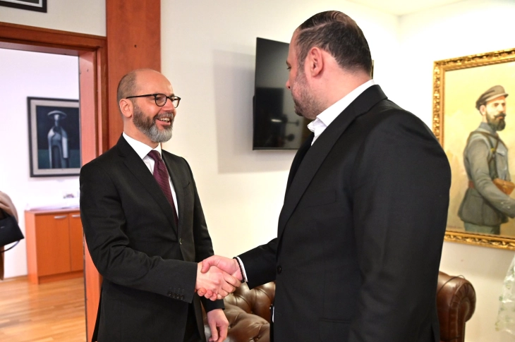 Kryetari i Qytetit të Shkupit Gjorgjievski takoi ambasadorët e Gjermanisë, Italisë dhe Sllovenisë