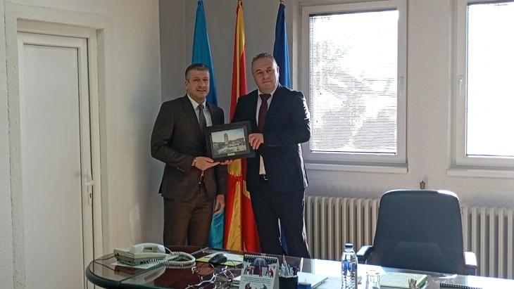 Perinski: Mbi 220 milionë euro në dispozicion të komunave - Berova shembull për zhvillim të qëndrueshëm lokal