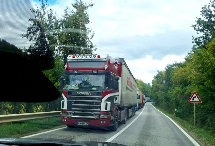 Макам-транс: Алтернативен граничен премин за превозниците наместо Ќафасан до надминување на проблемот