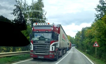 Макам-транс: Алтернативен граничен премин за превозниците наместо Ќафасан до надминување на проблемот