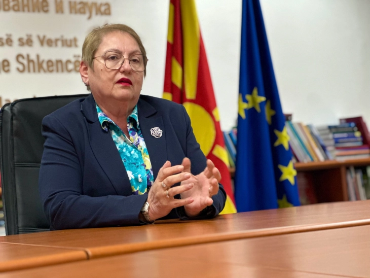 Јаневска за МИА: Барањето отчетност не е мешање во автономијата на универзитетите, за студентите најважно е дека ќе се цени нивното знаење