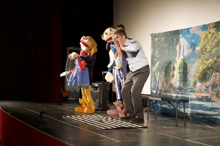 Едукативна претстава за безбедност во сообраќајот за првооделенците во Кисела Вода