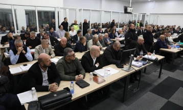 Anëtarë të bendit DNK dhe mysafirë dëshmuan për zjarrin në 