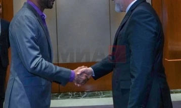 Pas një pauze disa orëshe rifilluan negociatat indirekte midis Iranit dhe SHBA-së