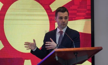 Mucunski: Duhet të gjejmë zgjidhje të sfidës me Bullgarinë, por në kuadër të pozicioneve tona parimore