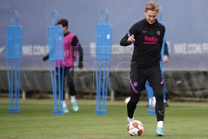 Барселона најмалку пет недели без повредениот Де Јонг