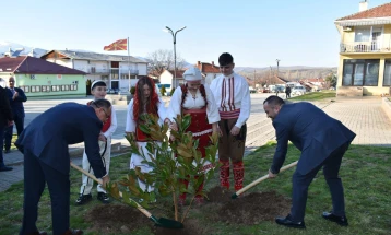 Албанскиот претседател Бегај попладнево ја посети Општина Чашка