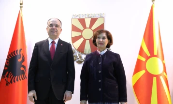 Прес-конференција на претседателите Сиљановска-Давкова и Бегај (во живо)