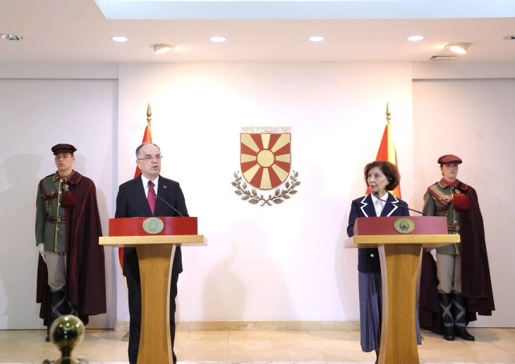 Siljanovska-Davkova - Begaj: Nuk ka investim më të madh në stabilitetin e Ballkanit Perëndimor sesa anëtarësimi në BE