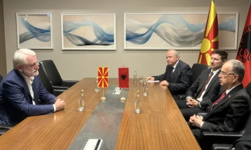 Kryetari i PDSH-së, Mendu Thaçi u takua me presidentin e Shqipërisë, Bajram Begaj