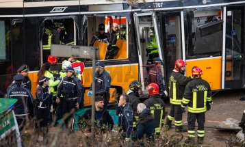 Të paktën dy të vdekur pasi tramvaji doli nga binarët në Milano