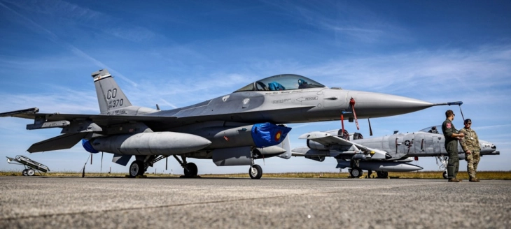 Експлозии во Бахреин и Абу Даби во близина на американските воени бази