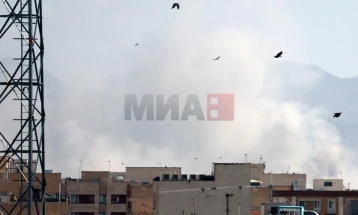 Светот предупредува на војна на Блискиот Исток додека САД и Израел го напаѓаат Иран