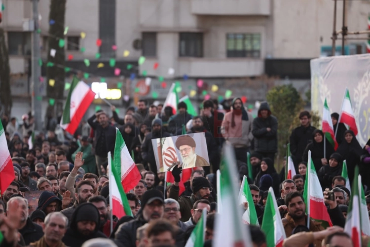 Иранскиот претседател вели дека убиството на Хамнеи е „објава на војна против муслиманите“