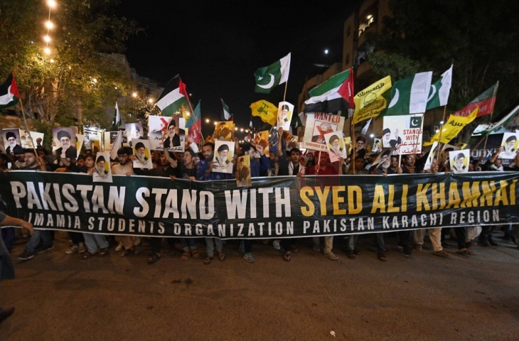 Tetë të vdekur në protestën proiraniane në konsullatën amerikane në Pakistan