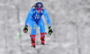 Goggia fights back to close in on super-g title with race win