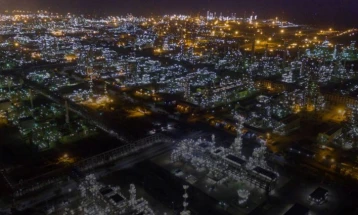 Pas sulmeve ndaj Iranit çmimet e naftës mund të shpërthejnë