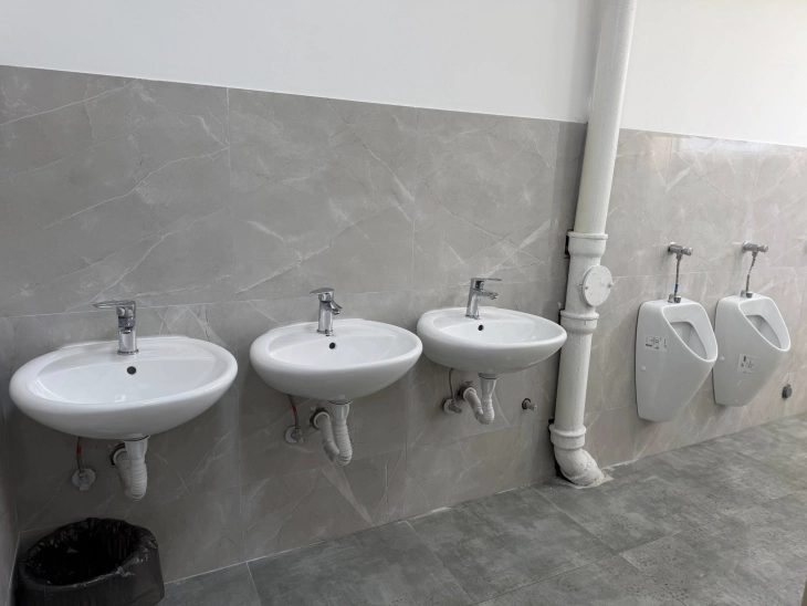 Реновирани ученичките тоалети во ООУ „Ѓорче Петров“