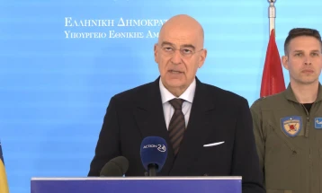 Dendias: Greqia dërgon dy anije luftarake dhe një aeroplan F-16 në Qopro