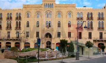 Qeveria e Libanit i kërkon Hezbollahut të dorëzojë armët