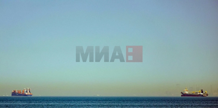 Затворањето на Ормускиот Теснец ги зголемува стравувањата од вртоглав раст на цените на нафтата