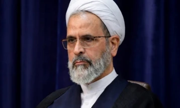 Кој е клерикот Алиреза Арафи, човекот кој одеднаш се најде во центарот на борбата за власт во Иран?