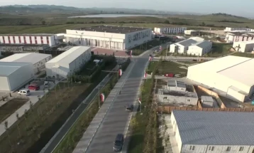 Mediumet shqiptare: Irani paralajmëroi sulm të mundshëm ndaj kampit të muxhahedinëve në Shqipëri