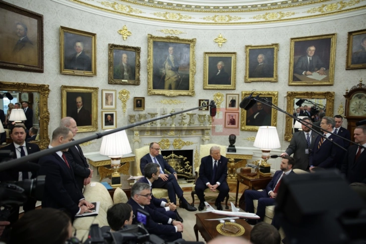 Трамп: Некој од внатрешноста на Иран е подобар наследник на Хамнеи од Палави