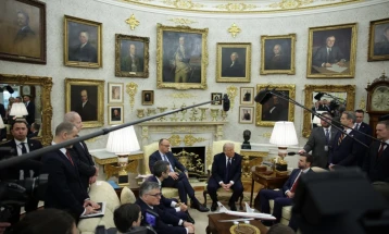 Trampi: Dikush nga brenda Iranit është trashëgimtar më i mirë i Hamneit se sa Palavi