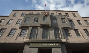 Турското МО соопшти дека силите на НАТО пресретнале иранска ракета откако се насочила кон турскиот воздушен простор