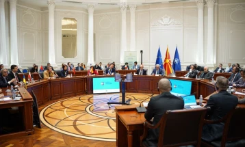 МОН: Преку јакнење на образованието на Ромите – ја јакнеме силата на заедницата и нејзината општествена улога