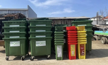 Општина Делчево доби донација од нови контејнери и канти за отпад