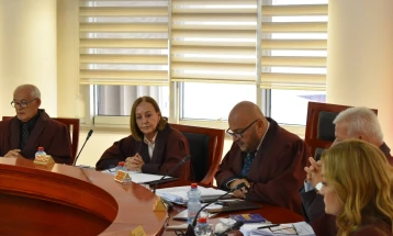 Линеарното зголемување на пензиите не е неуставно, одлучи Уставниот суд, пораз на Кацарска