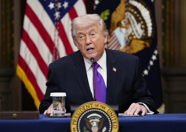 Трамп вели дека американските сили се во многу силна позиција во Иран