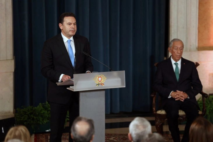 Portugalia e lejoi SHBA-në të përdorë bazën 