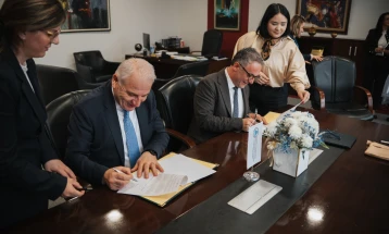 Во Тетово потпишан Меморандум за соработка меѓу Министерството за здравство и Универзитетот на Југоисточна Европа