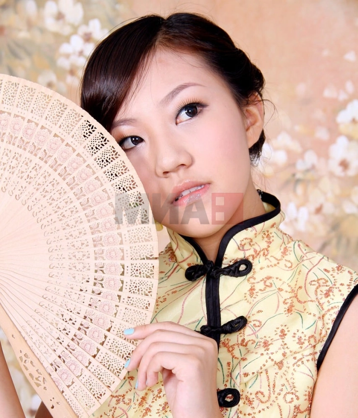 Традиција која опстојува со векови: Во Хонг Конг можете да проколнете, удирате и да го запалите својот непријател